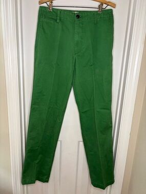 Dockers flat front khaki pants - green - size 30/32